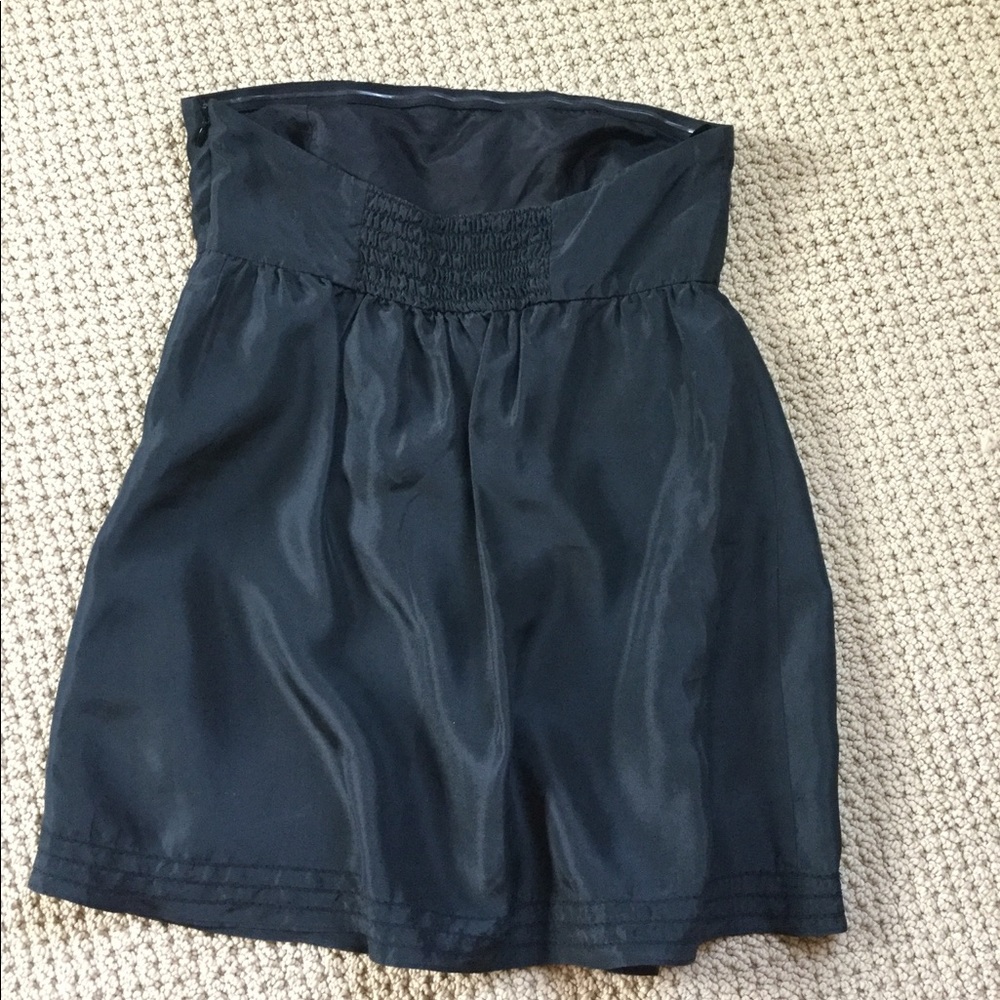 🌹SOLD🌹Banana Republic Strapless Top - Picture 2 of 3